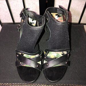 Kenneth Cole Reaction Black Sandals